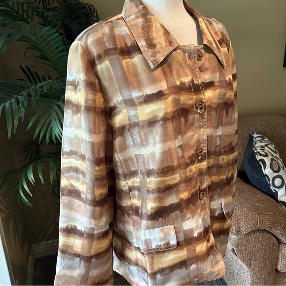 Susan Graver lightweight lined button down blazer - Picture 5 of 8